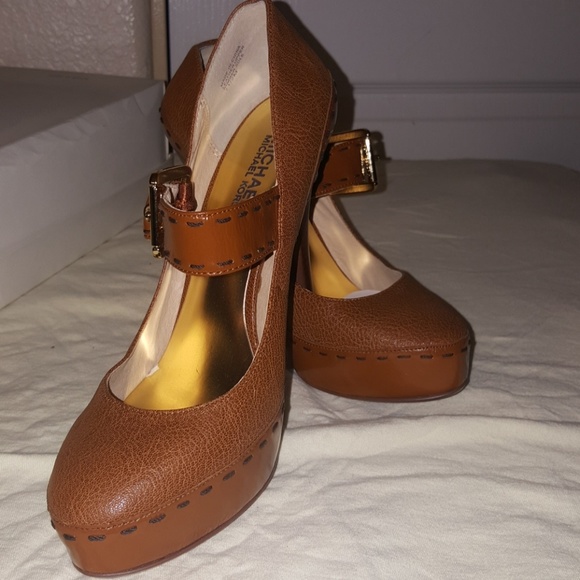 Michael kors Mary Jane platform brown heels - Picture 1 of 1